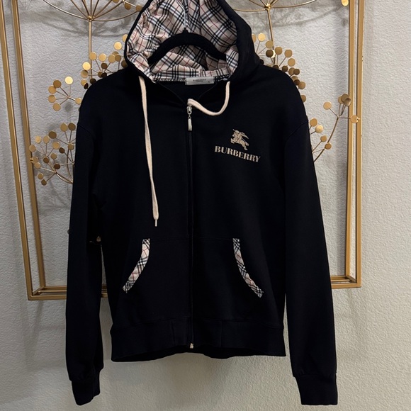 Authentic Burberry Black Zip-Up Hoodie with Plaid Accents - Picture 4 of 4